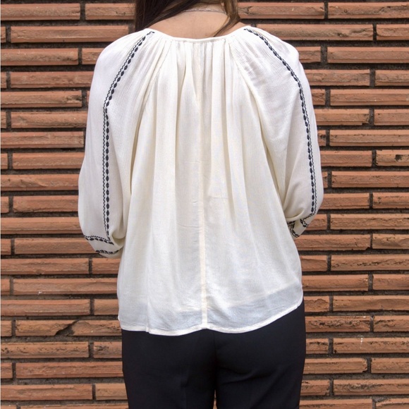 Embroidered Detail Raglan Top - Picture 3 of 3